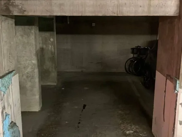 Parking 12 m²