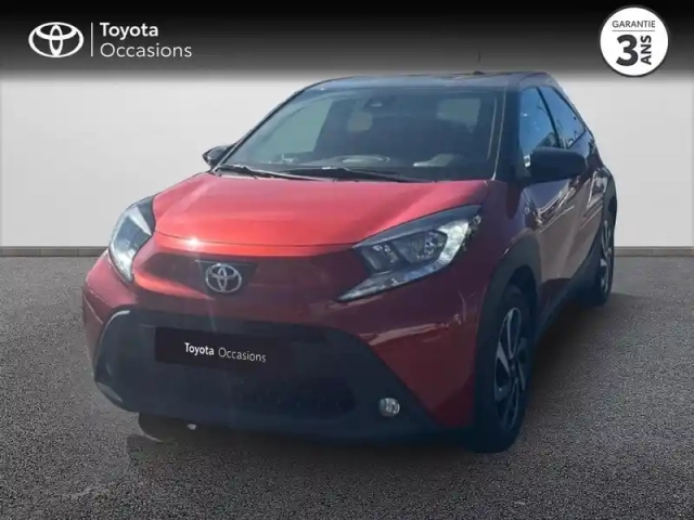 Toyota Aygo X 1.0 vvt-i 72ch design my24 — photo 1