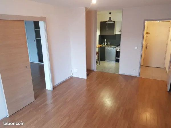 Appartement 50m2 - couple ou personne seule - climatisation