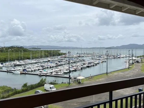 A LOUER Appartement T3 standing Marina Etang Z'abricot