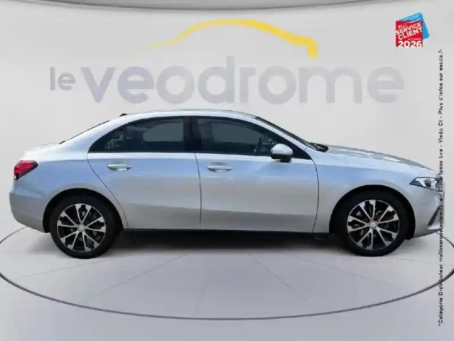 Mercedes Classe A berline 180 136ch business line 7cv — photo 4