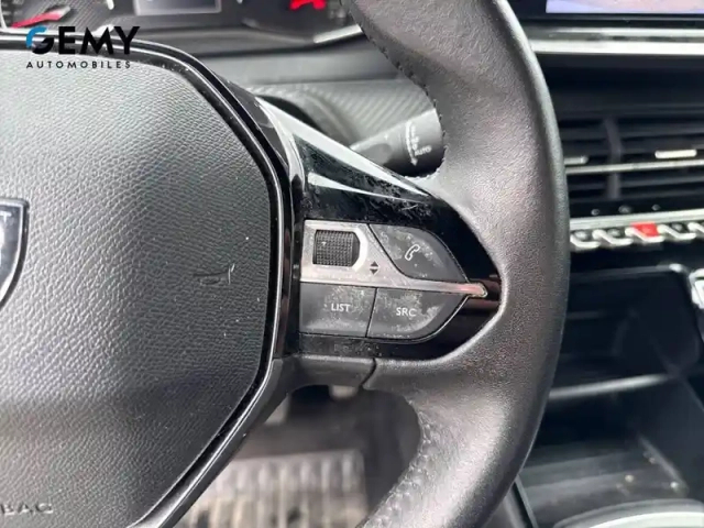 Peugeot 2008 puretech 100 s&amp;s bvm6 — photo 15