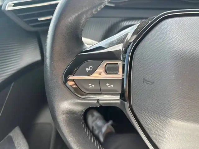 Peugeot 208 puretech 100 s&amp;s bvm6 — photo 44