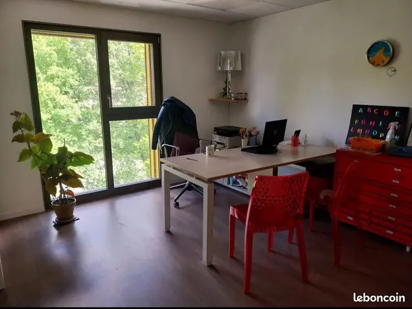 Location/Partage de bureau pour un professionnel (para)médical