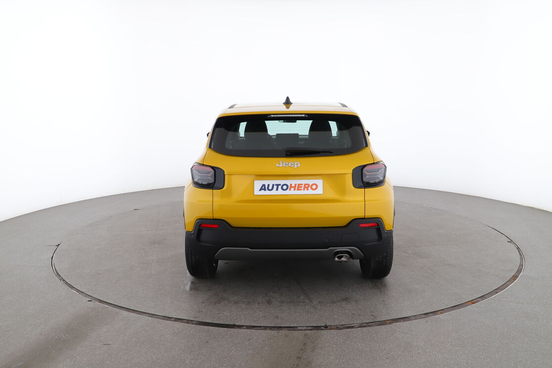 Jeep Avenger 1.2 Turbo T3 E-Hybrid Longitude BVR6 — photo 4