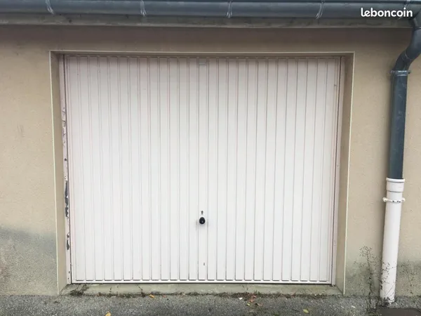 Garage/box 15 m² Bourg En Bresse