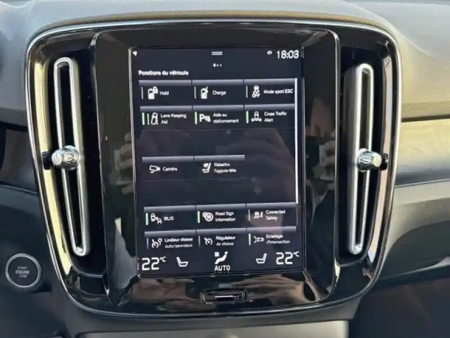 Volvo Xc40 t5 recharge 180 + 82ch plus dct 7 — photo 9