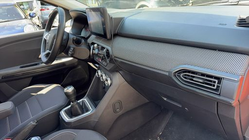 Dacia Jogger TCE 110 7 PLACES SL EXTREME + - Sl Extreme + – 2022 – 44771 km – Essence – Boîte Manuelle — photo 8