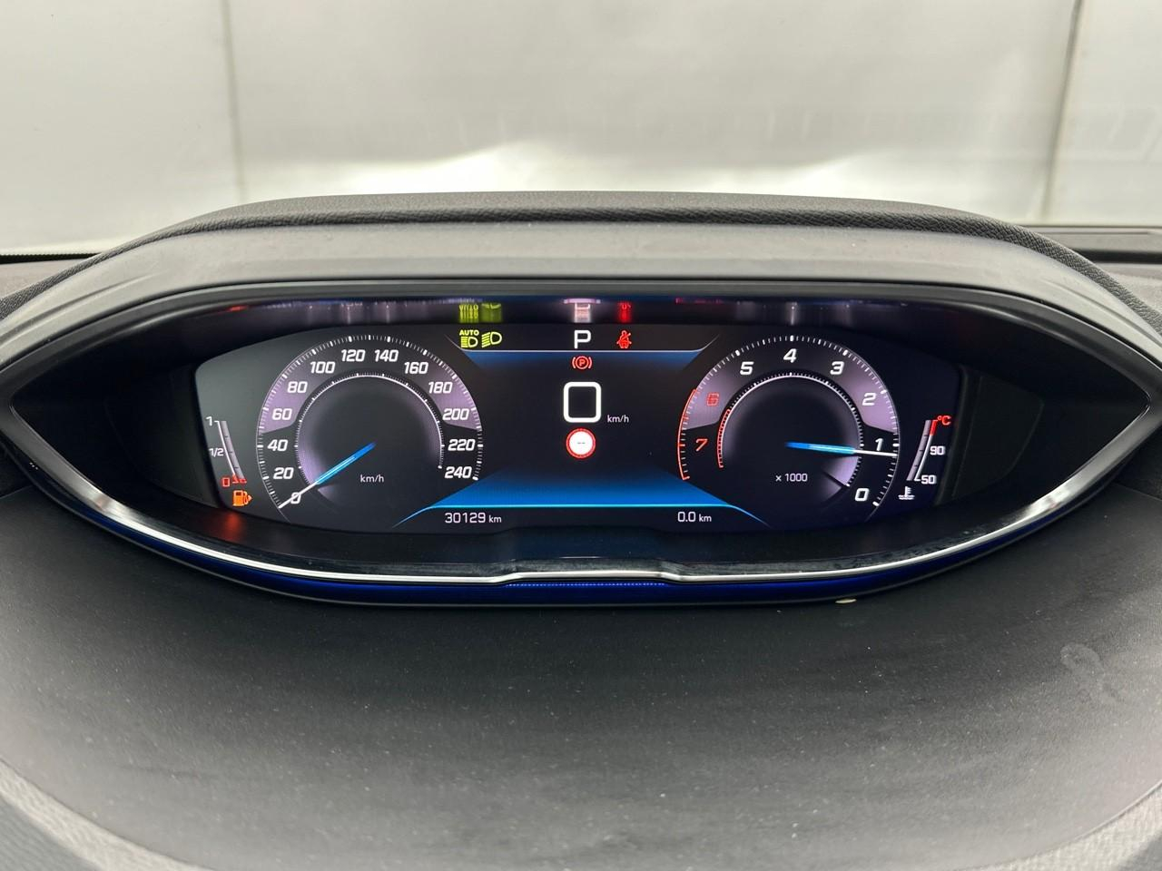Peugeot 3008 puretech 130ch s&s eat8 roadtrip — photo 22