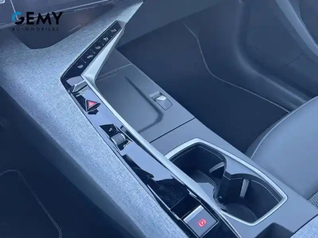 Peugeot 3008 electrique 230 ch grande autonomie 97 kwh — photo 18