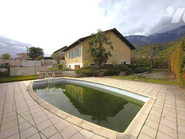 Maison 5 pièces 155 m²