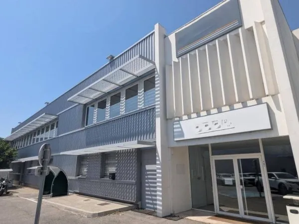 Bureau 2109 m²