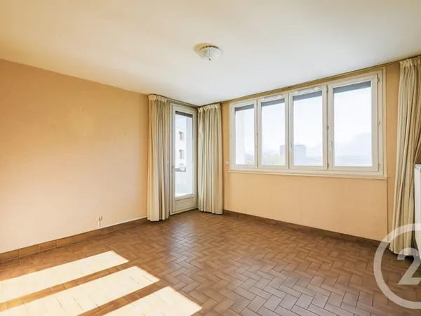 Appartement 5 pièces 76 m²