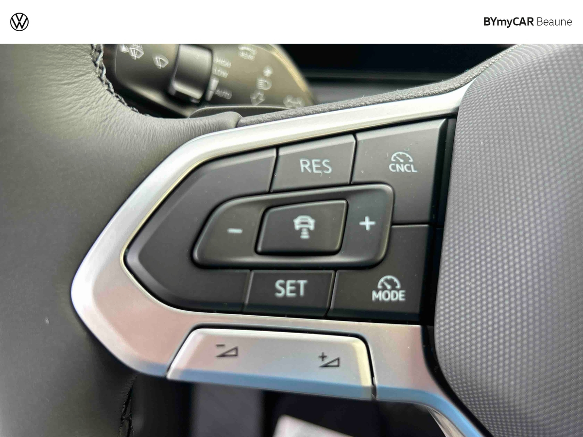 Volkswagen T-Roc 1.5 eTSI EVO2 Hybrid 150 ch DSG7 — photo 20