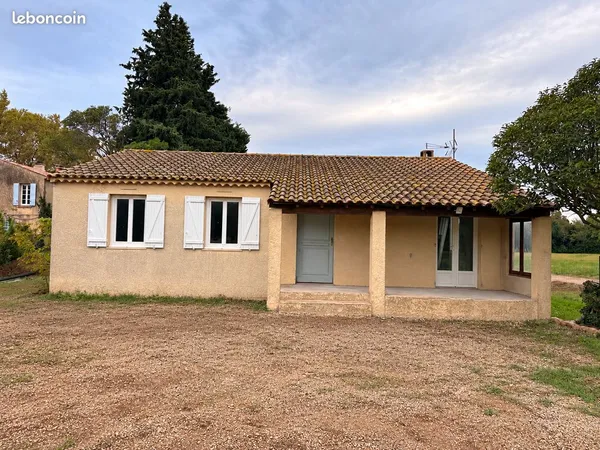 Maison de plain-pied rénovée 4 pièces (90 m²) avec jardin - Salon-de-Provence (Bel-Air)