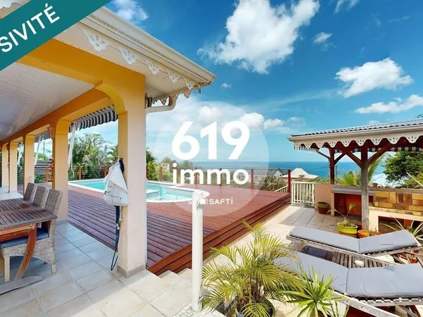 Superbe villa 5 chambres, piscine et vue mer.