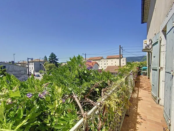 Appartement T3 rez-de-jardin