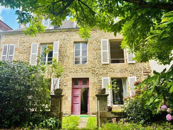 Maison 8 pièces 170 m²