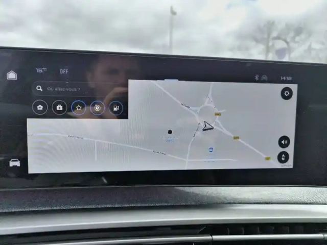 Peugeot 3008 hybrid 145 e-dcs6 — photo 20