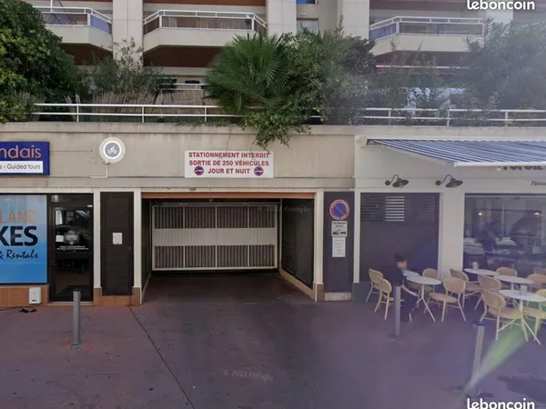 Garage fermé de 15 m² - Nice centre - Gardien 24h/24
