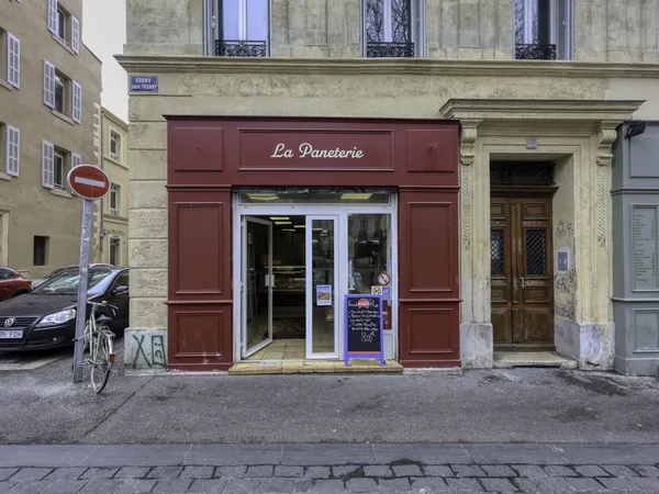 Réformés/ Longchamps: Fonds de commerce Boulangerie