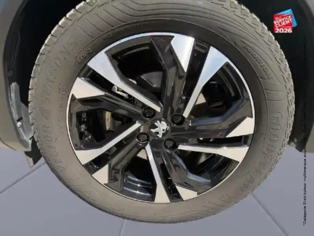 Peugeot 2008 1.2 puretech 130ch s&amp;s allure pack — photo 10
