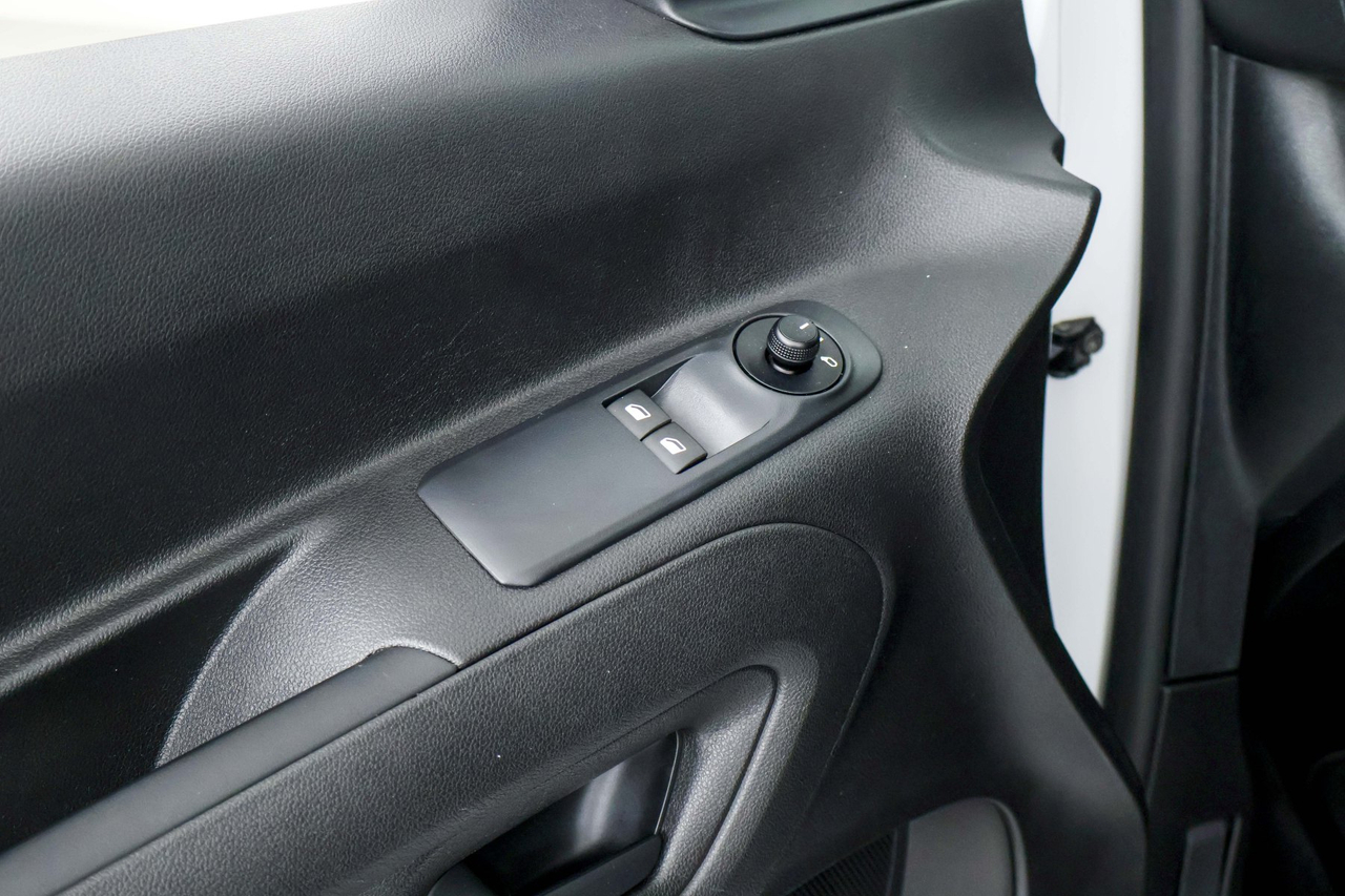 Peugeot Rifter — photo 16