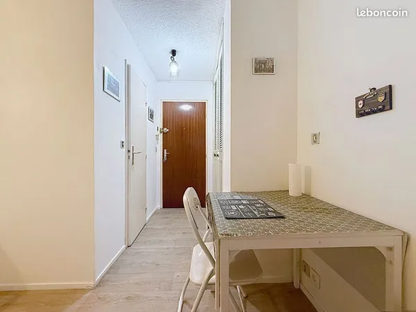 Studio 1 pièce 25 m²