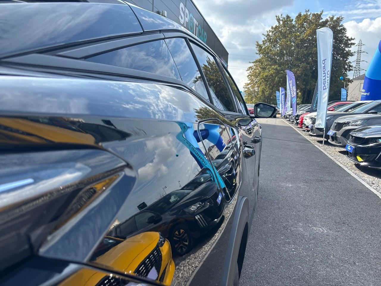 Peugeot 408 1.2 puretech 130ch s&s allure eat8 — photo 17