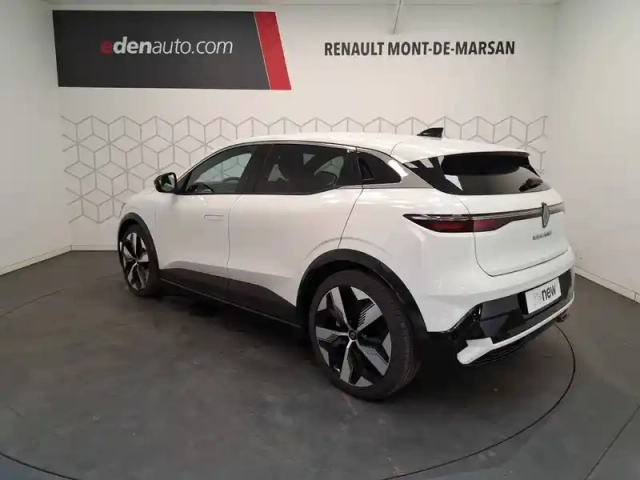 Renault Megane e-tech ev60 220 ch super charge — photo 3
