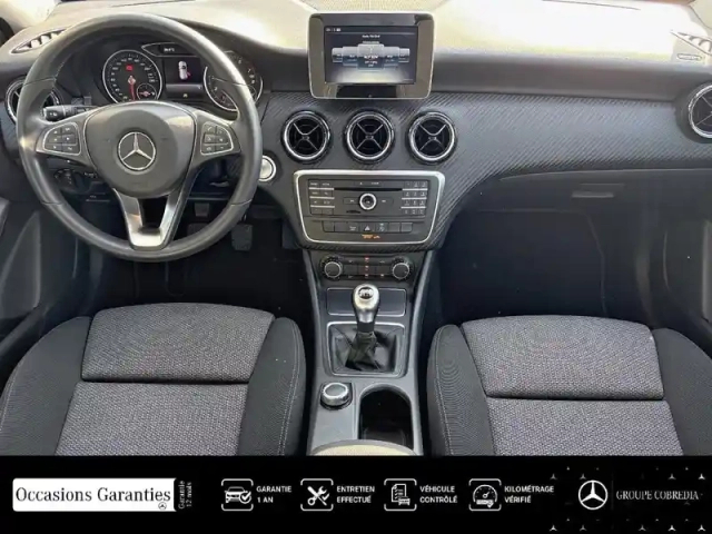 Mercedes Gla 180 122ch intuition euro6d-t — photo 3