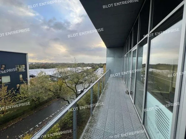 À VENDRE - A LOUER - BUREAUX - 431 M² - SAINT H