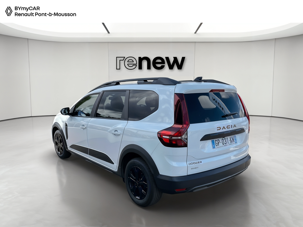 Dacia Jogger TCe 110 5 places — photo 3