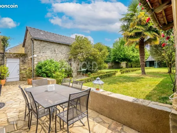 Maison 10 pièces 167 m²