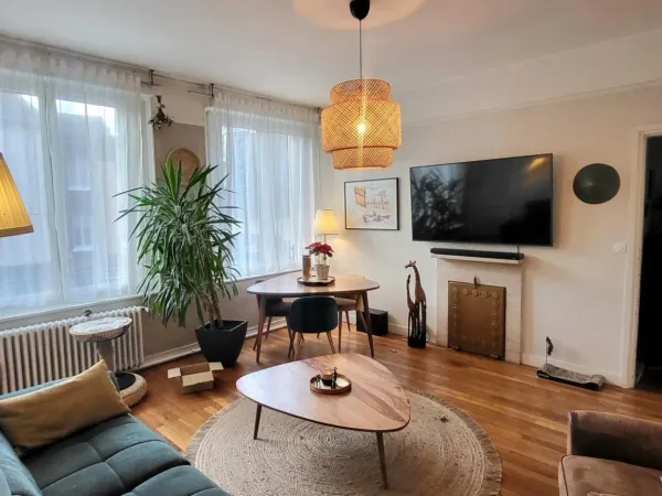Rouen proche clinique de l'Europe : Superbe Appt 92 m² - 1er E - 3 Ch - PK ext facile ... Opportunit