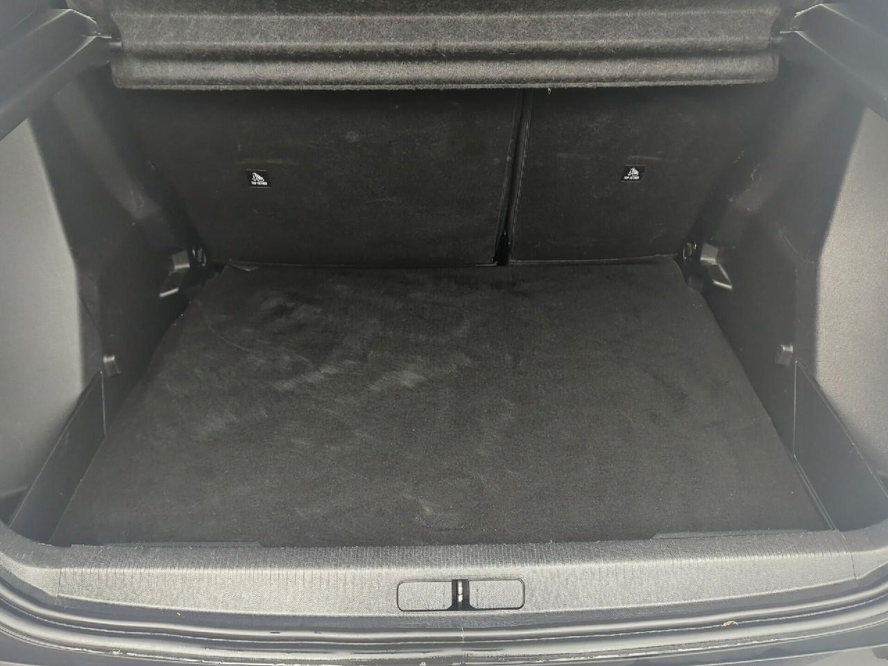 Peugeot 2008 puretech 100 s&s bvm6 allure — photo 6