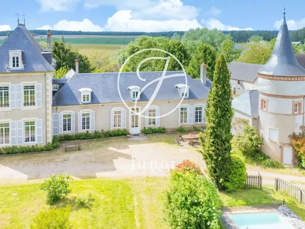 Propriété 11 pièces 402 m²