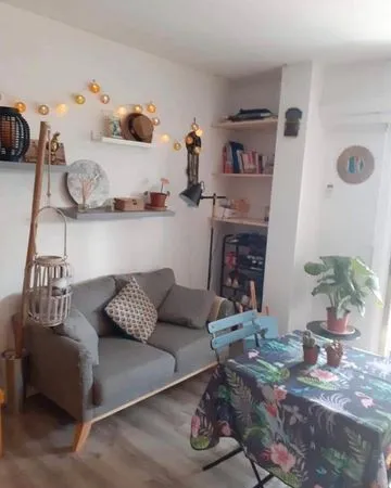 Studio en rez-de-jardin