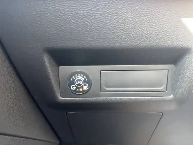 Renault Captur tce 100 gpl — photo 72