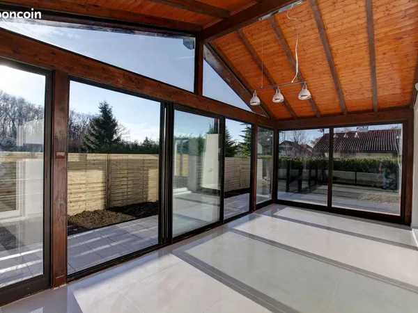 Maison jumelée meublée avec jardin - Veigy-Foncenex / proche Genève