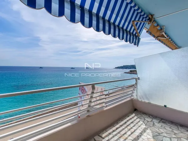 Menton, 3 pièces en front de mer avec terrasse et parking