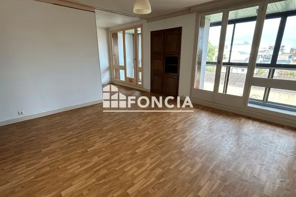 Appartement 4 pièces 84 m²