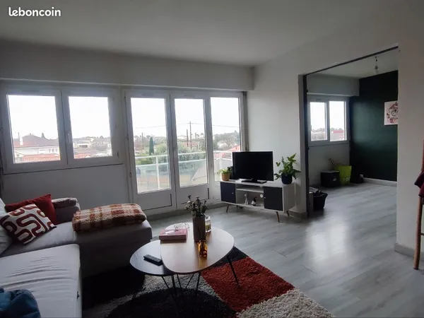 T4 75 m2 lumineux vue dégagée