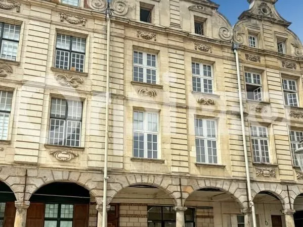 Bâtiment 400 m²