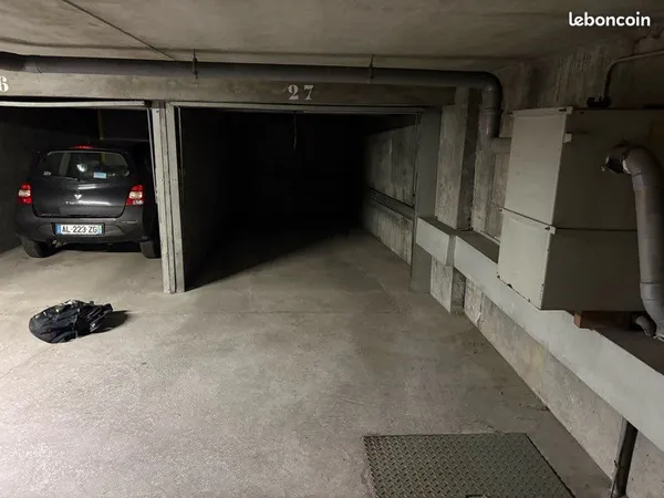 Garage fermé à vendre - Joseph Girod