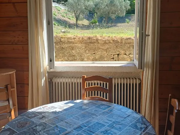 Grand appartement meublé t2 en duplex disponible