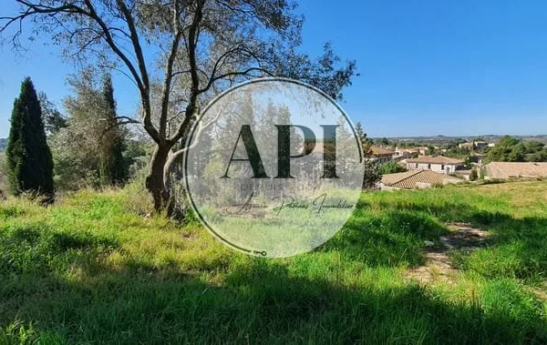 Terrain 602m2 hors lotissement avec vue!