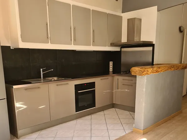 Appartement de type 4 La Roquebrussanne