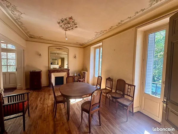 Maison 8 pièces 190 m²