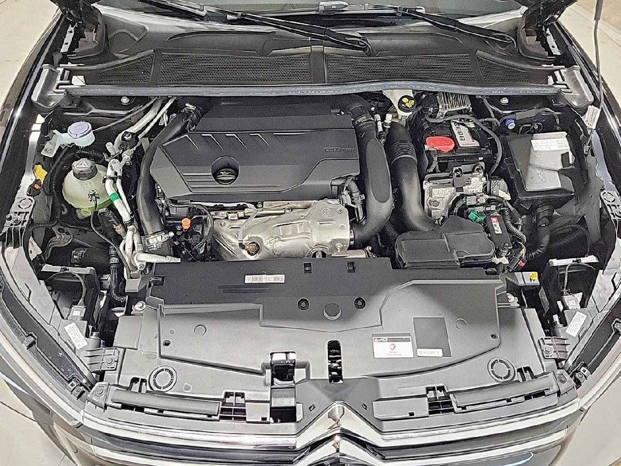 Citroën C5 X hybride rechargeable 225 e-eat8 max — photo 15